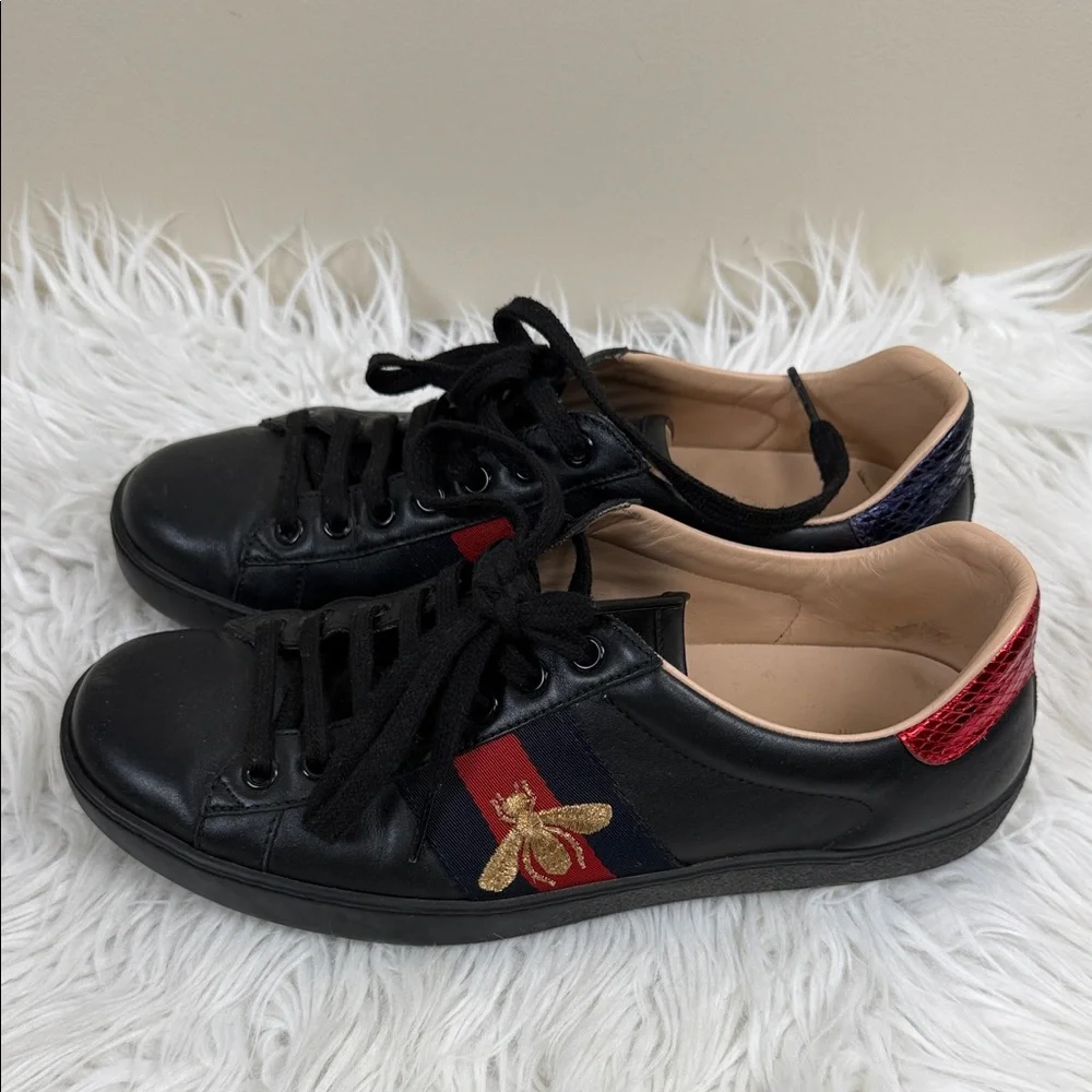 GUCCI ACE Black Sneakers with Red and Gold Accents bee 5 - Picture 3 of 16
